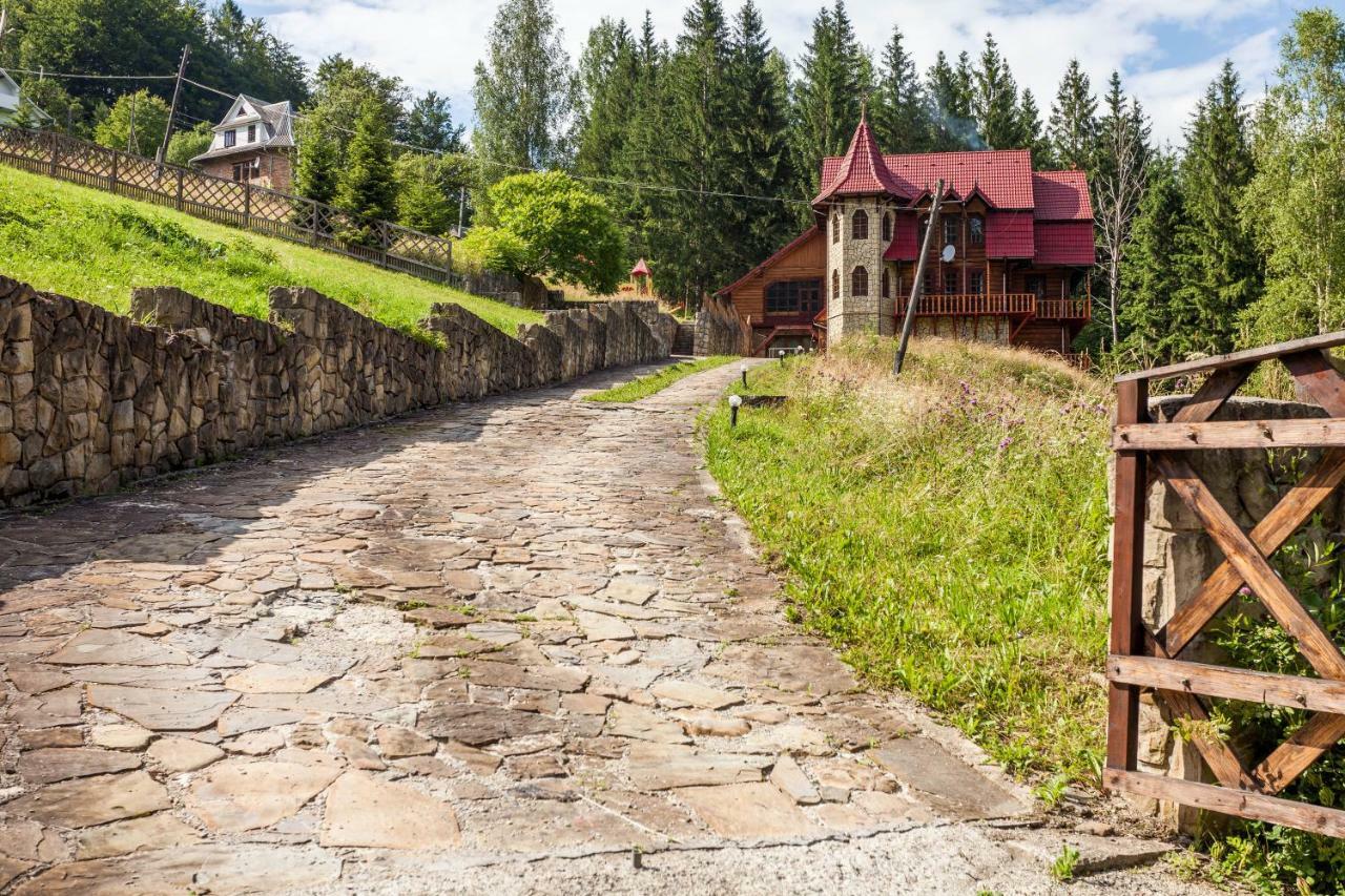 Альпина Hotel Jaremtsje Buitenkant foto