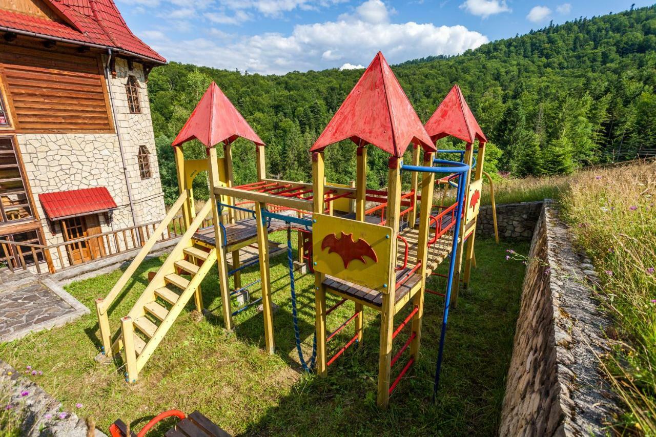 Альпина Hotel Jaremtsje Buitenkant foto
