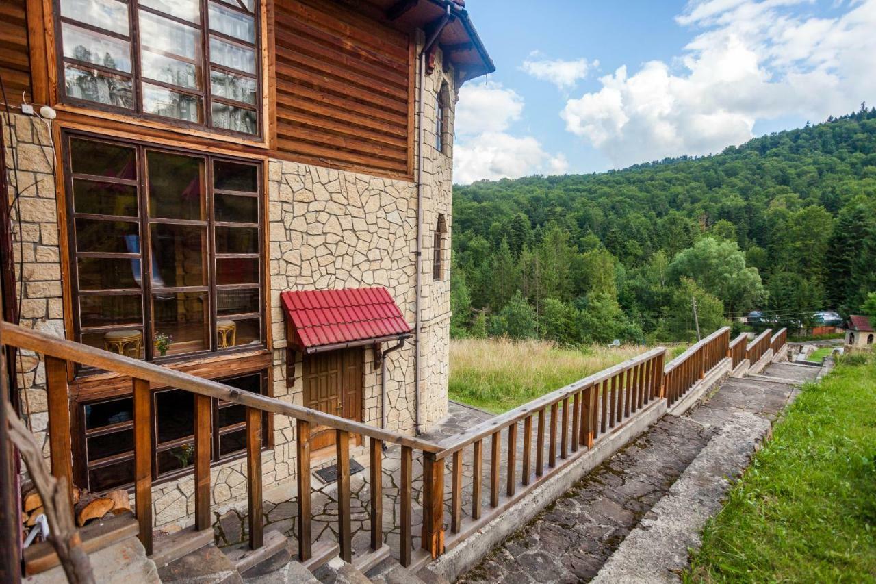 Альпина Hotel Jaremtsje Buitenkant foto