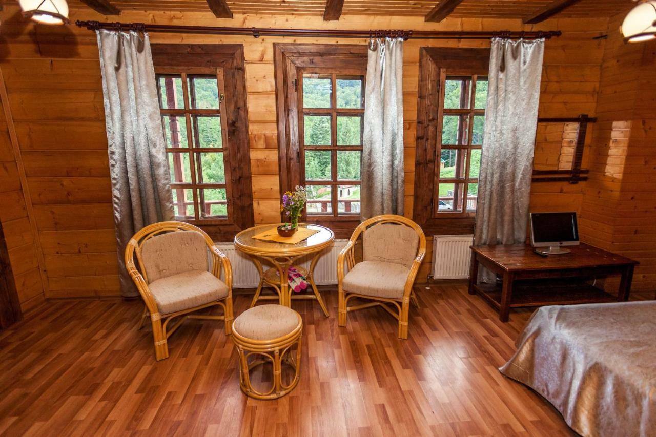 Альпина Hotel Jaremtsje Buitenkant foto